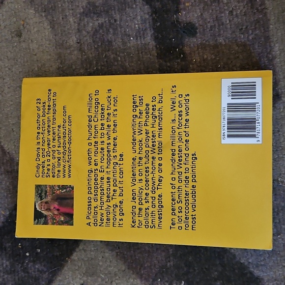 On The Hook Smith & Westen Mysteries Book 1 By Cindy Davis Paperback 315 Pages - Picture 2 of 8